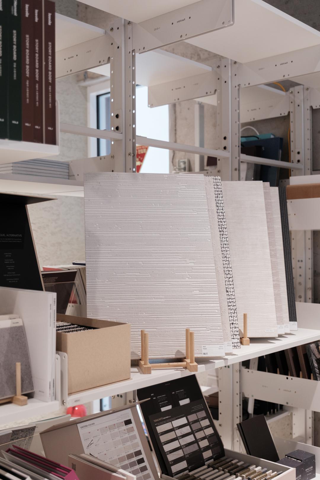 월패널 브랜드 유앤어스 무니끄 MUNIQ