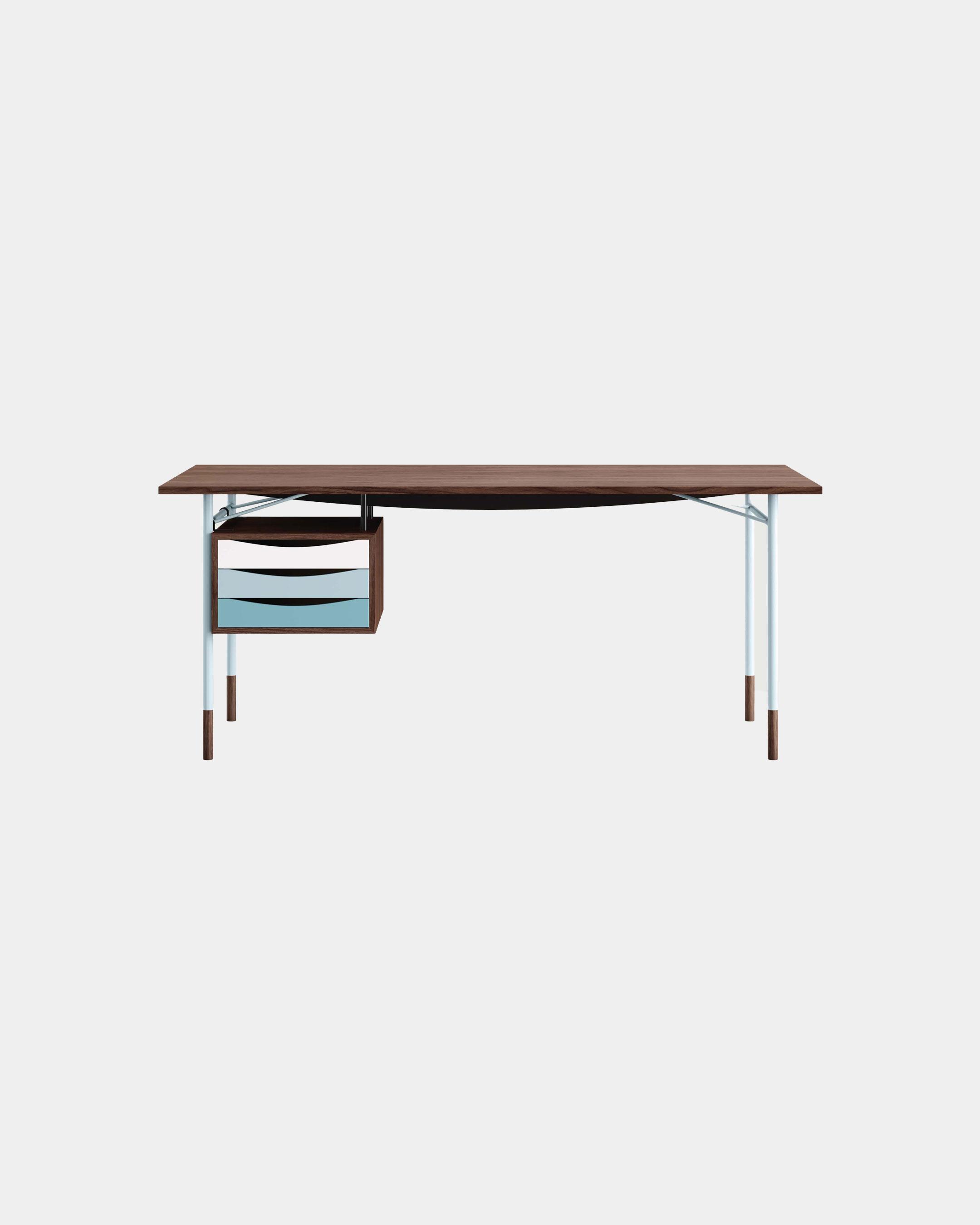 The Nyhavn Desk W/Tray Cold
